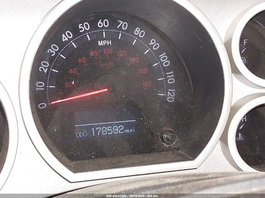 2007 Toyota Tundra Limited 5.7L V8 VIN: 5TBEV58157S461289 Lot: 43441886