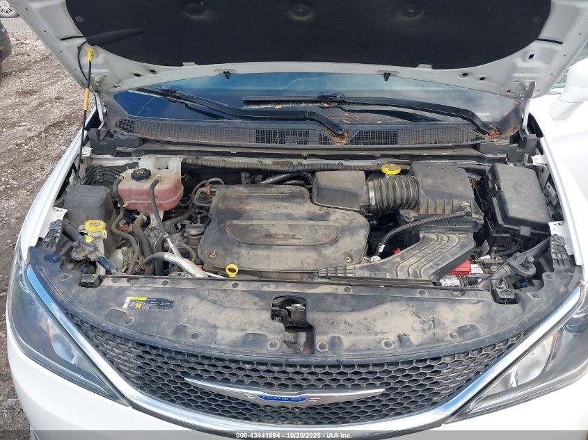 2019 Chrysler Pacifica Touring L VIN: 2C4RC1BG9KR548232 Lot: 43441894