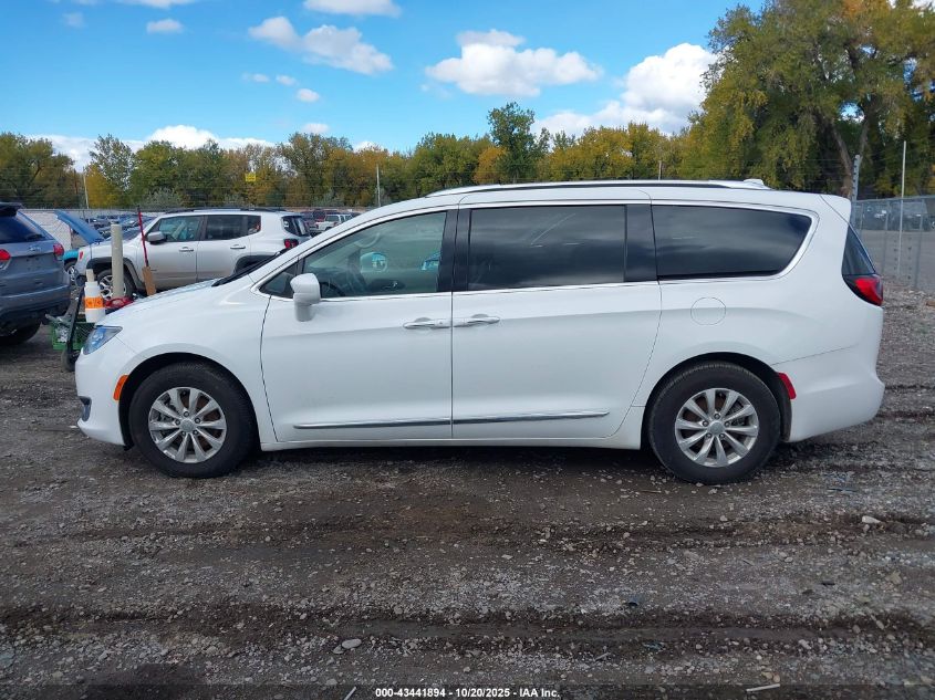 2019 Chrysler Pacifica Touring L VIN: 2C4RC1BG9KR548232 Lot: 43441894