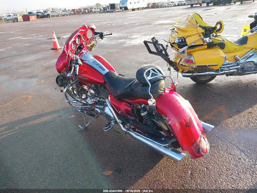 1HD1KBW1X6Y623743 2006 HARLEY-DAVIDSON STREET GLIDE photo no. 3