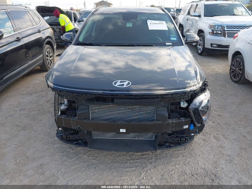 2025 Hyundai Kona Sel VIN: KM8HB3AB4SU335770 Lot: 43441992