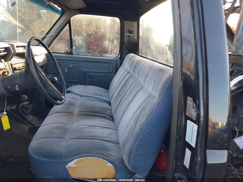 1986 Ford F350 VIN: 1FDKF38LXGPA13357 Lot: 43442004