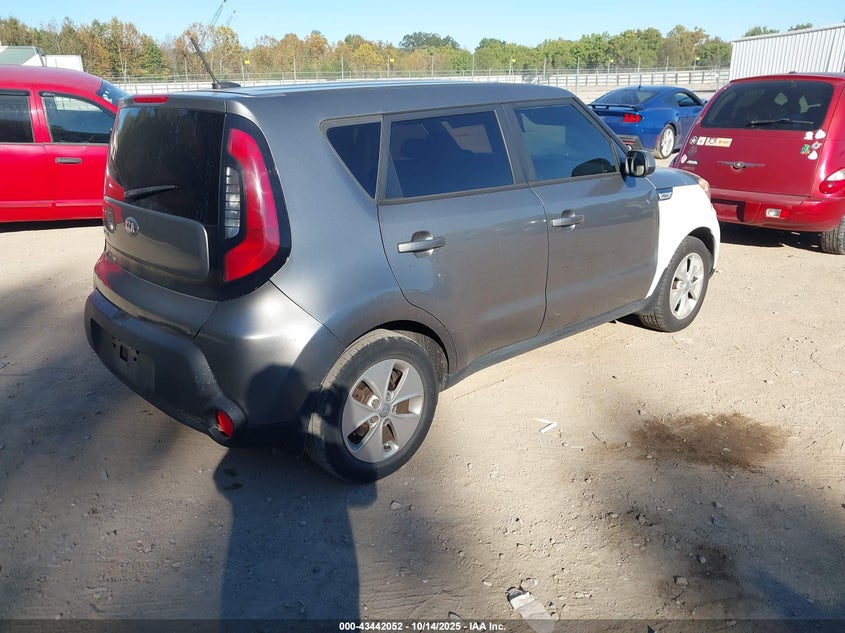 2015 KIA SOUL KNDJN2A29F7116637