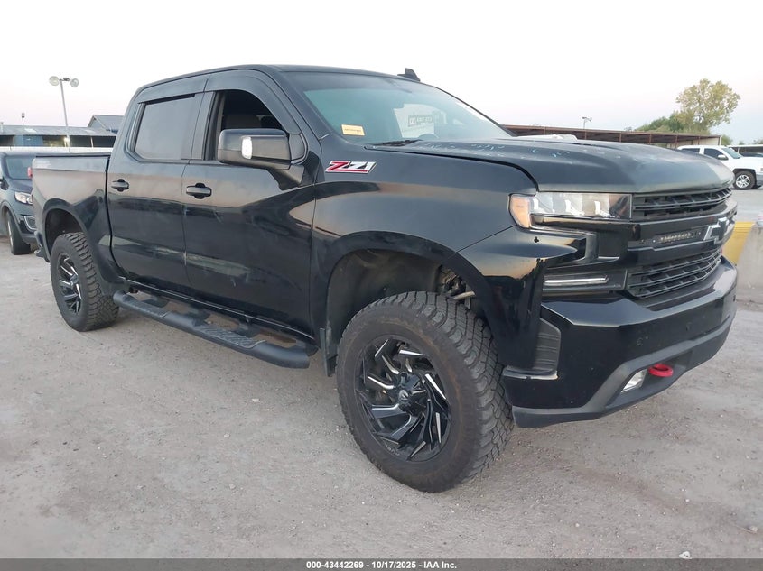 CHEVROLET SILVERADO 1500 4WD SHORT BED LT TRAIL BOSS