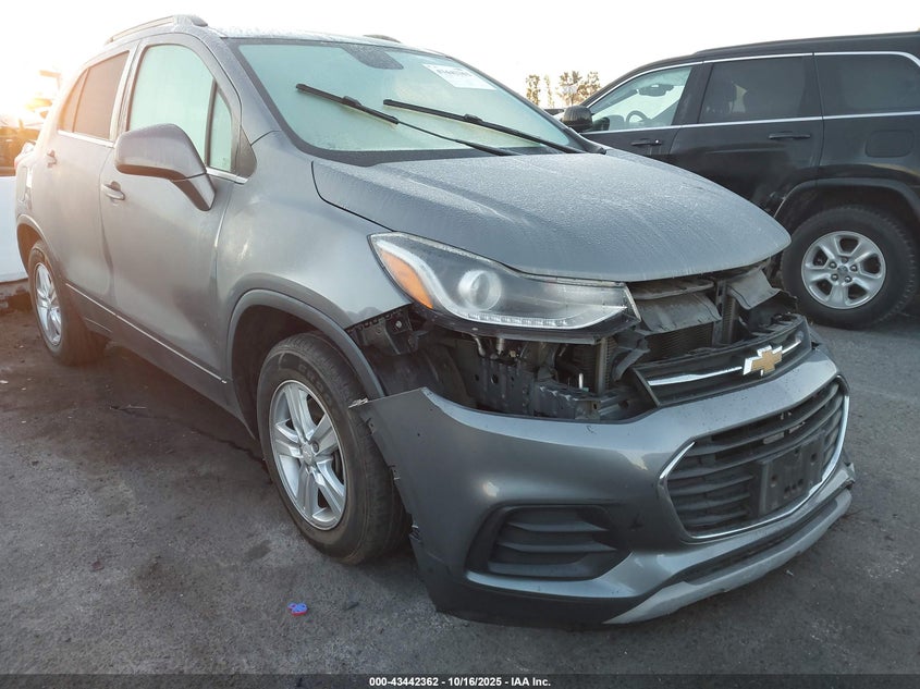 CHEVROLET TRAX FWD LT