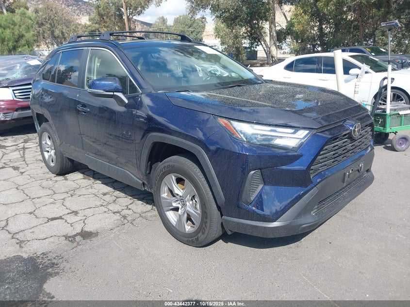 TOYOTA RAV4 XLE