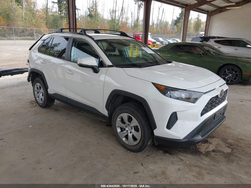 TOYOTA RAV4 LE