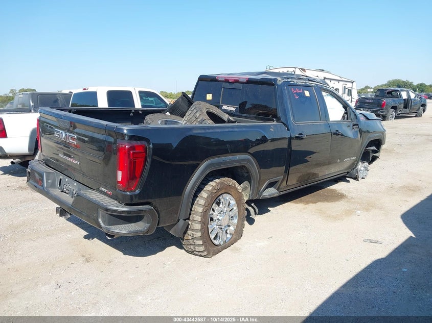 1GT49PEY7NF296590 2022 GMC SIERRA photo no. 4