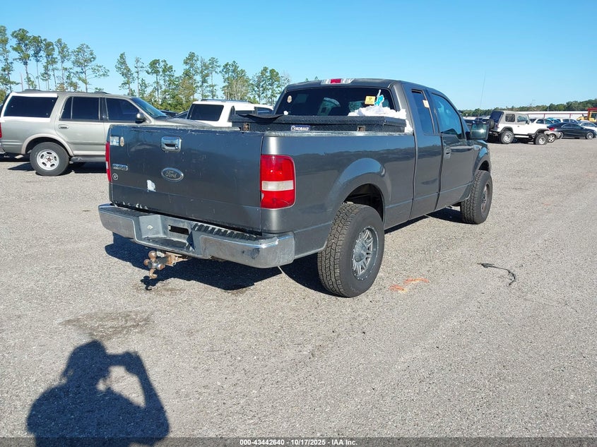 1FTPX12574NB54237 2004 FORD F-150 photo no. 4