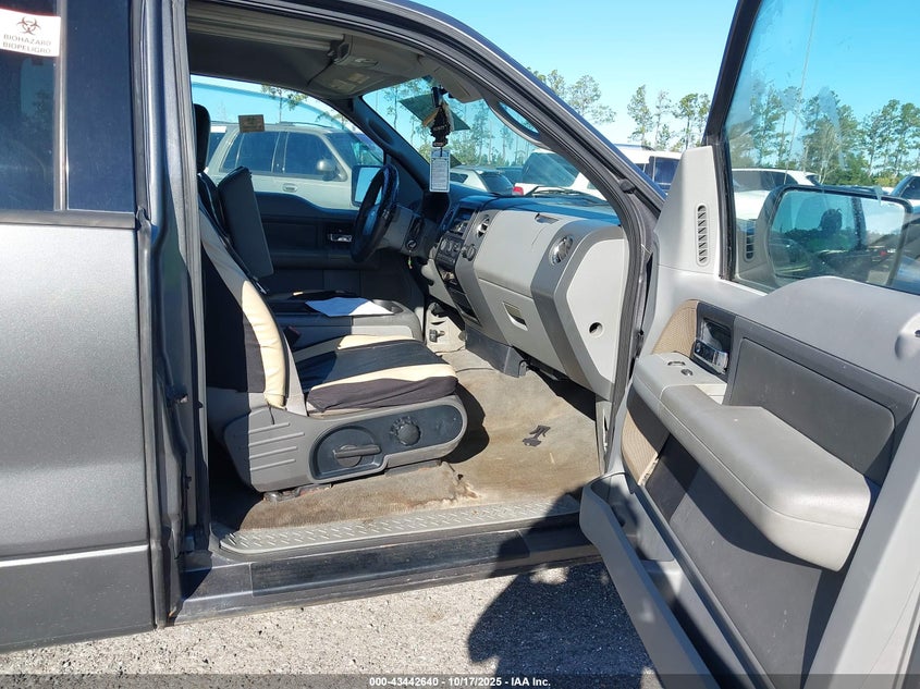 1FTPX12574NB54237 2004 FORD F-150 photo no. 5