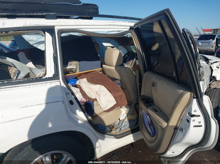 JTEDP21A360103157 2006 TOYOTA HIGHLANDER photo no. 8