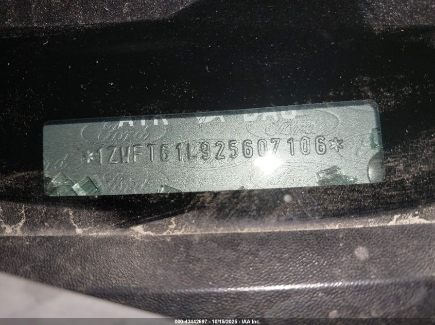 2002 Mercury Cougar V6 VIN: 1ZWFT61L925607106 Lot: 43442697