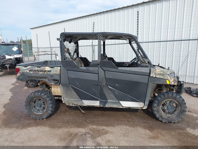 2024 Polaris Ranger Crew Xp 1000 Premium VIN: 4XARSE998R8077575 Lot: 43442715