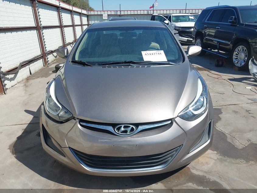2016 HYUNDAI ELANTRA SE 5NPDH4AE9GH714380