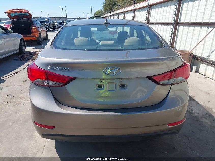2016 HYUNDAI ELANTRA SE 5NPDH4AE9GH714380