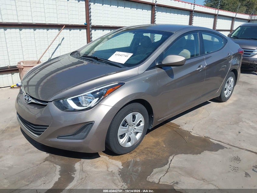 2016 HYUNDAI ELANTRA SE 5NPDH4AE9GH714380