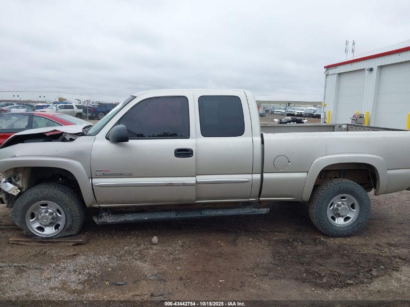 2004 GMC Sierra 2500Hd Sle VIN: 1GTHK29214E352770 Lot: 43442754