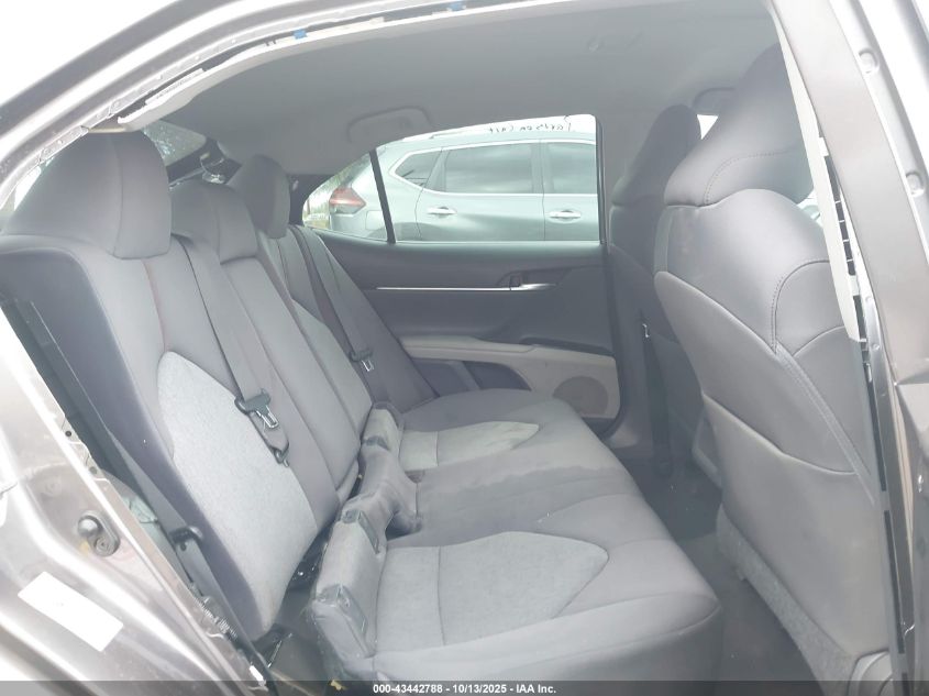 2018 Toyota Camry Le VIN: 4T1B11HK3JU558772 Lot: 43442788