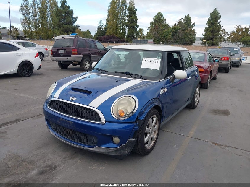 WMWMF73598TT91110 2008 MINI COOPER photo no. 2