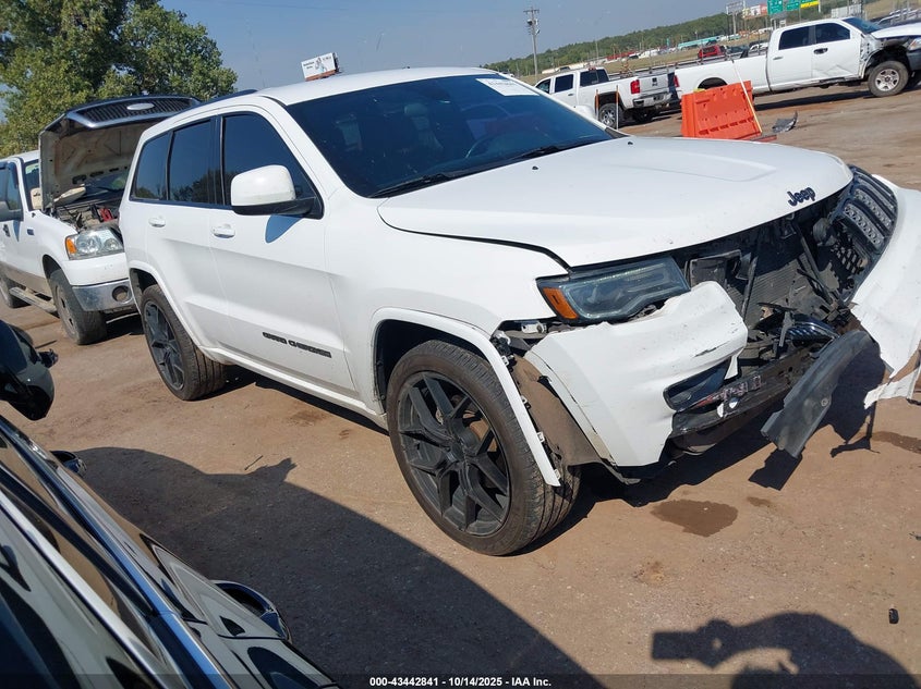 JEEP GRAND CHEROKEE LAREDO X 4X2