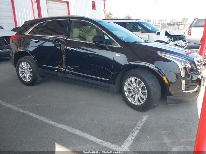 CADILLAC XT5 STANDARD