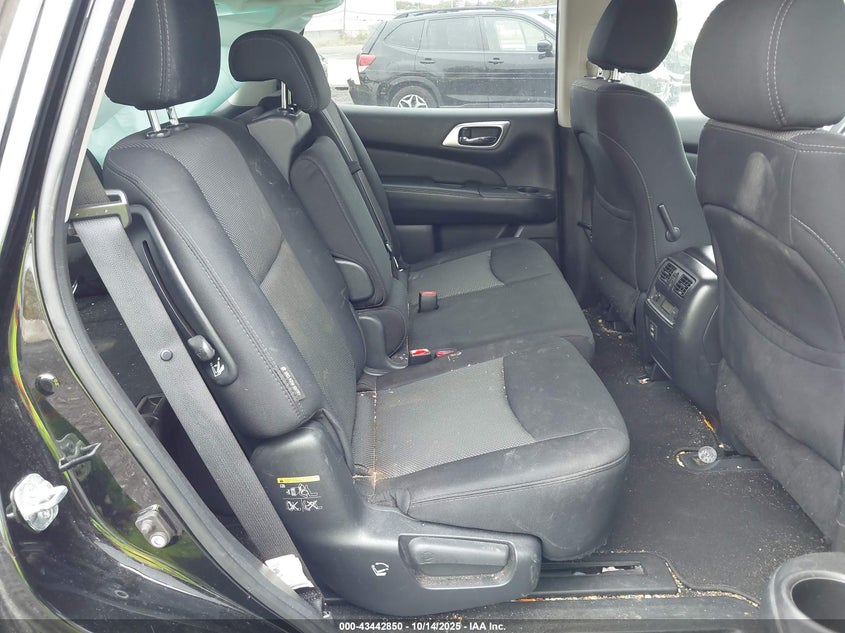 2018 NISSAN PATHFINDER S 5N1DR2MM8JC626357