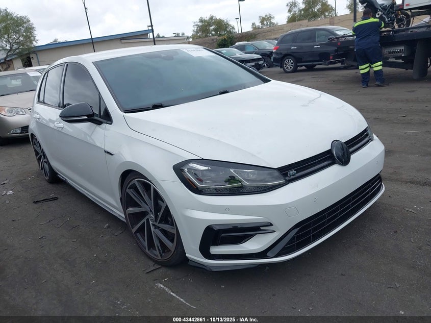 VOLKSWAGEN GOLF R 2.0T W/DCC NAVIGATION