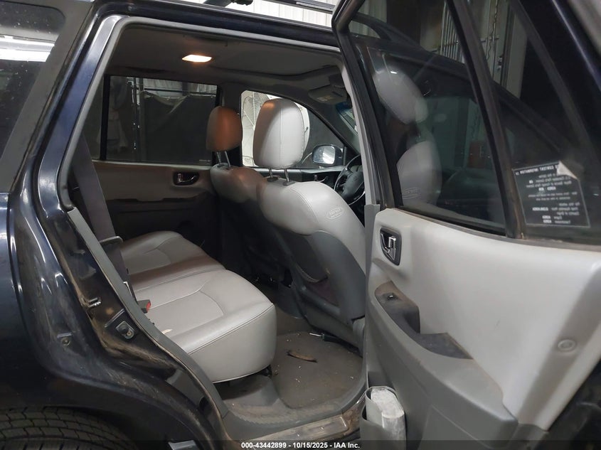 KM8SC73E05U997755 2005 HYUNDAI SANTA FE photo no. 8