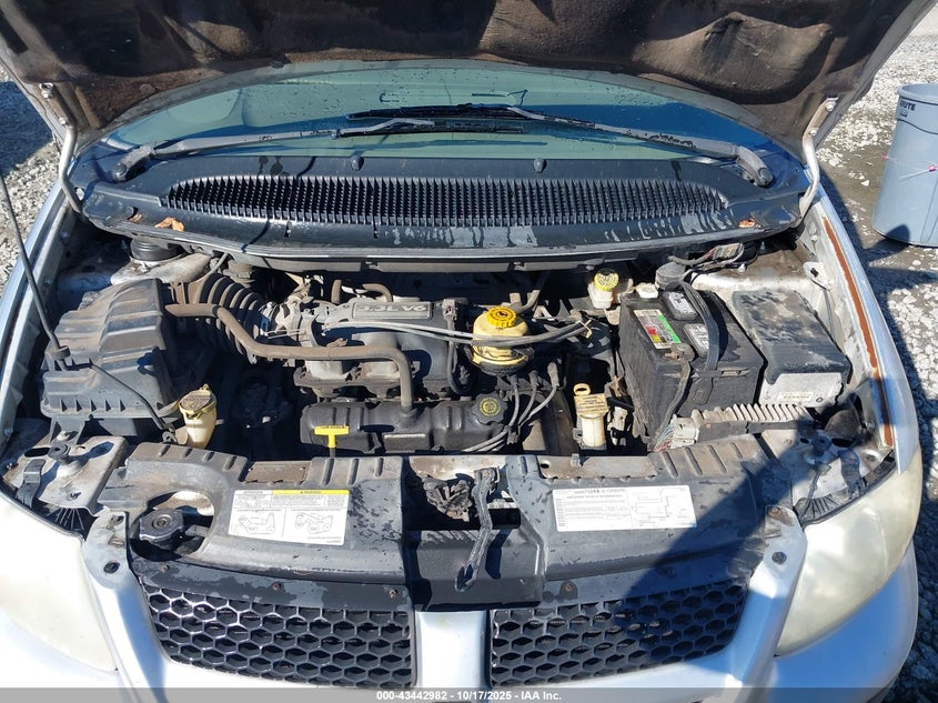 2003 Dodge Caravan Se VIN: 1D4GP25343B272636 Lot: 43442982