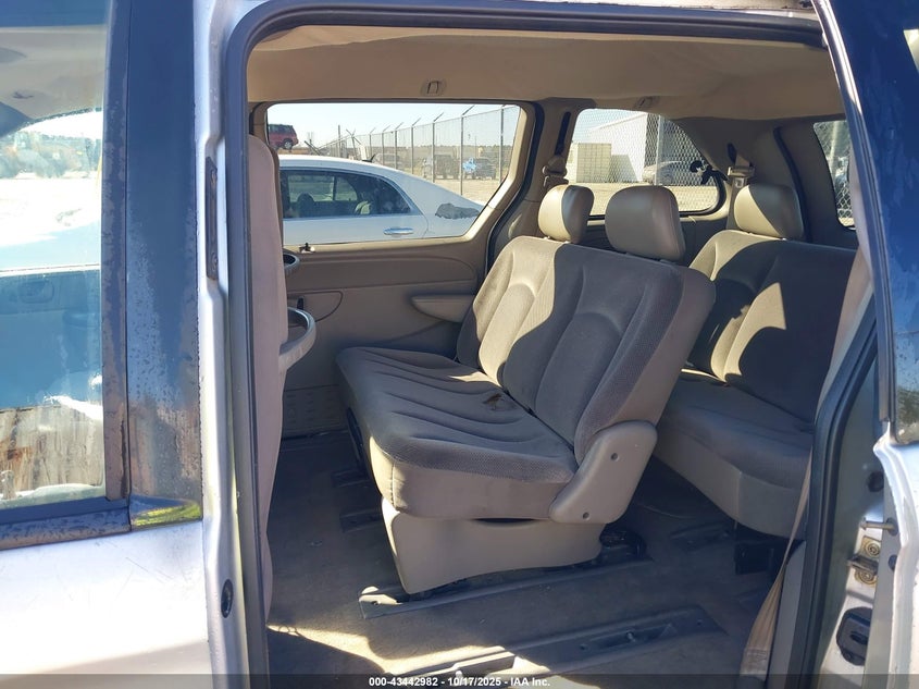 2003 Dodge Caravan Se VIN: 1D4GP25343B272636 Lot: 43442982