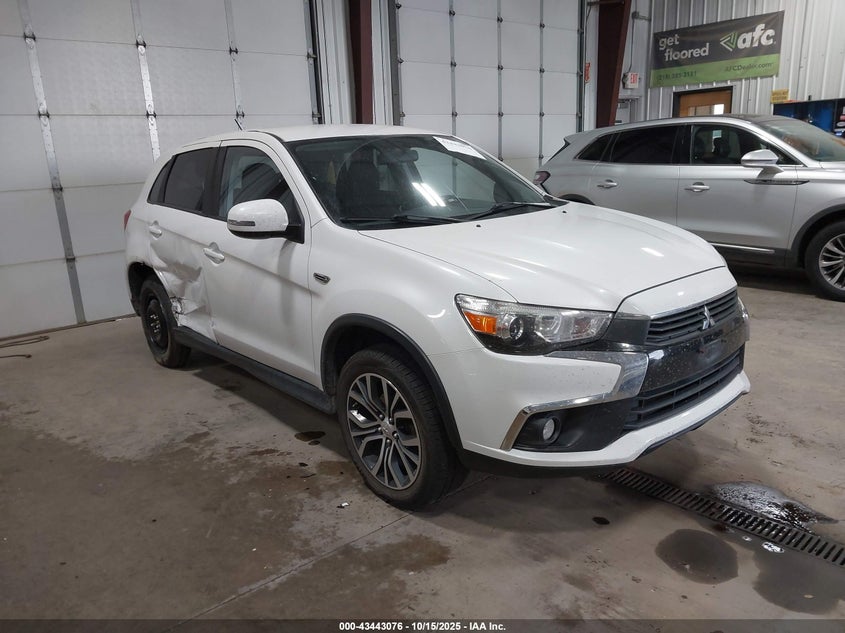 MITSUBISHI OUTLANDER SPORT 2.4 SE
