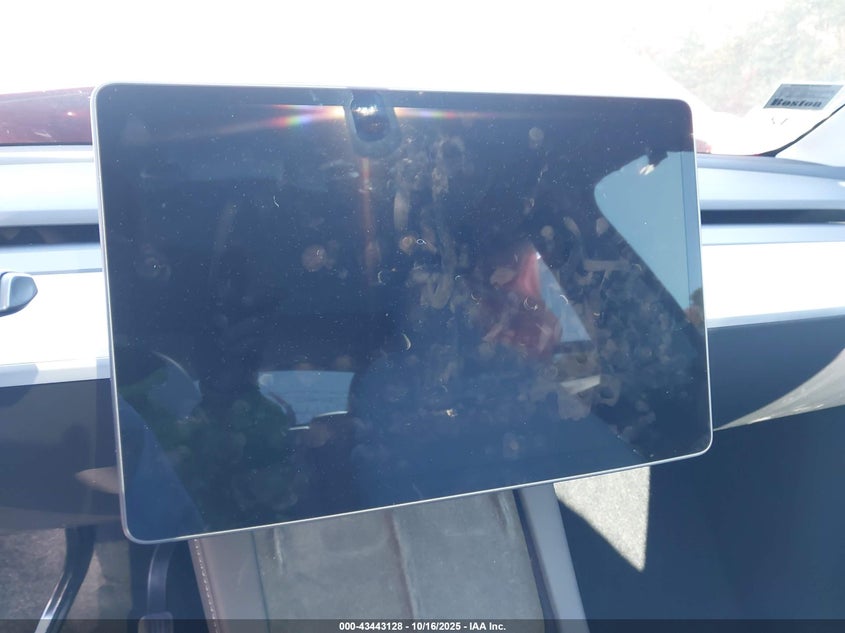 2025 Tesla Model Y Long Range Dual Motor All-Wheel Drive VIN: 7SAYGDEE6SA347587 Lot: 43443128