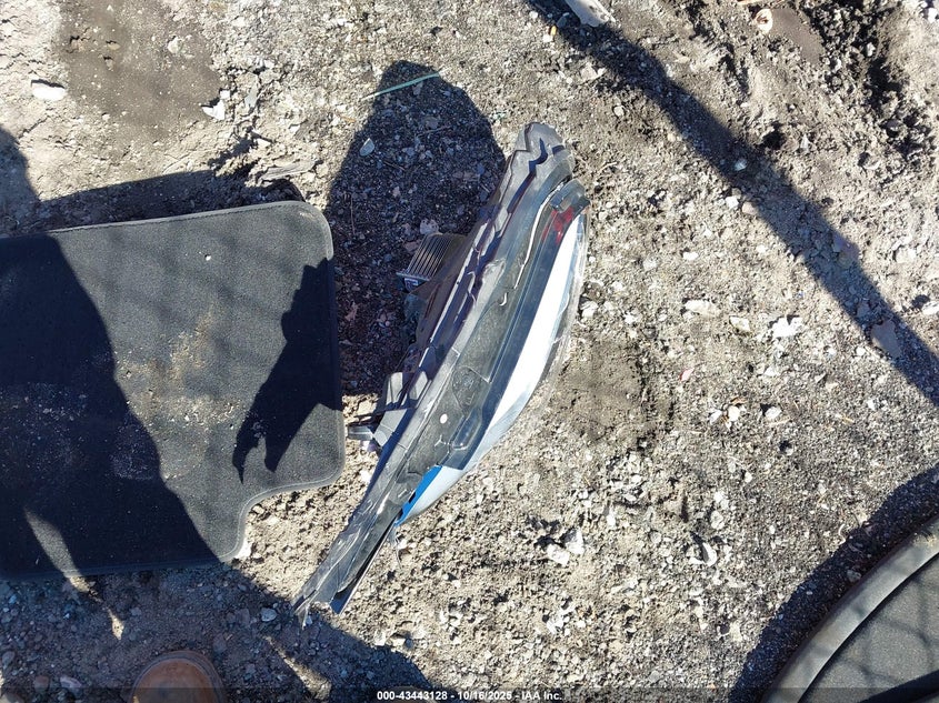 2025 Tesla Model Y Long Range Dual Motor All-Wheel Drive VIN: 7SAYGDEE6SA347587 Lot: 43443128