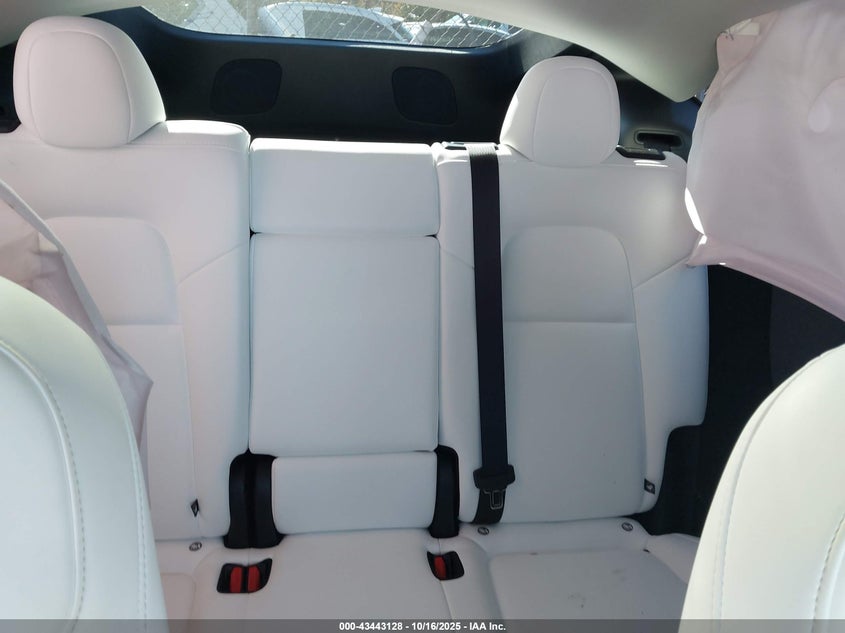 2025 Tesla Model Y Long Range Dual Motor All-Wheel Drive VIN: 7SAYGDEE6SA347587 Lot: 43443128