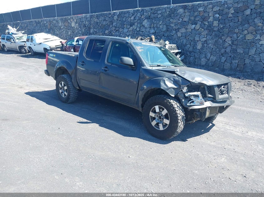 NISSAN FRONTIER PRO-4X