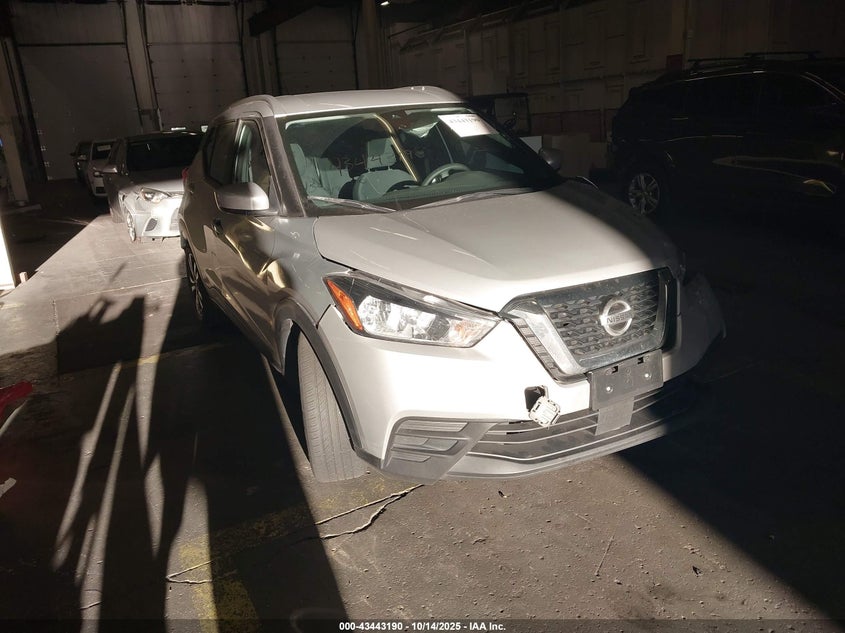 NISSAN KICKS SV XTRONIC CVT