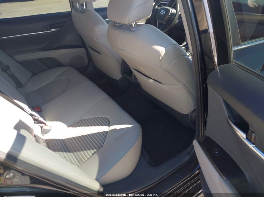 2018 Toyota Camry Se VIN: 4T1B11HK6JU133613 Lot: 43443196