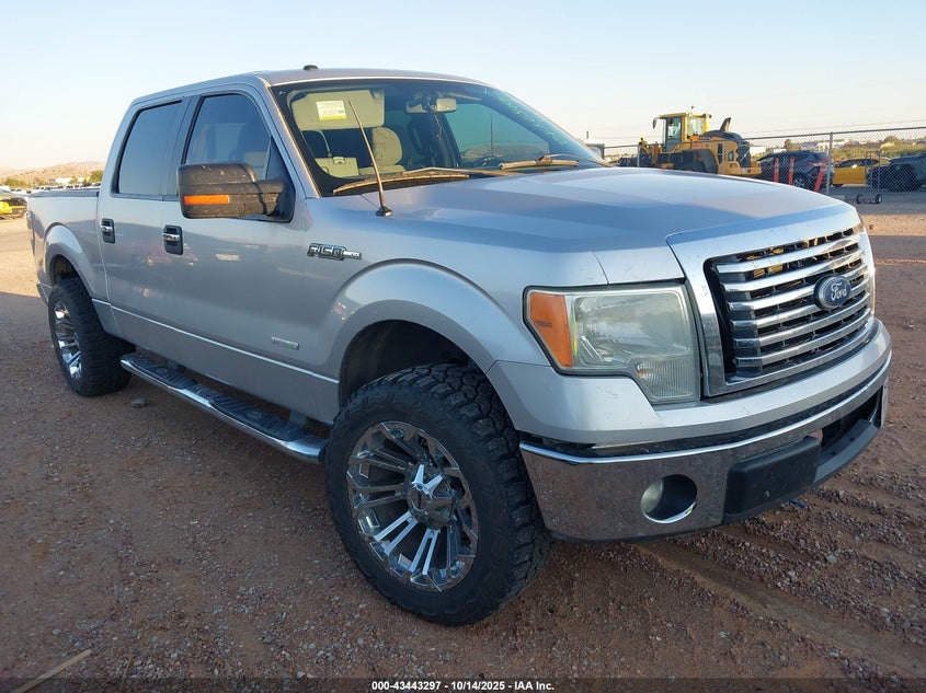 FORD F-150 XLT
