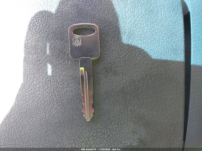 2001 Ford E-250 Recreational VIN: 1FDPE24L51HA93466 Lot: 43443370