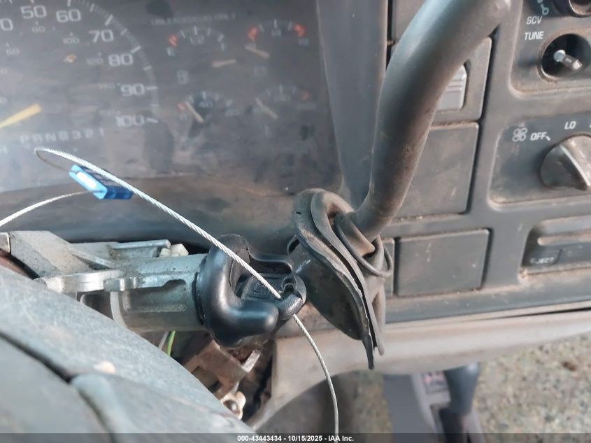 1996 Chevrolet Gmt-400 K1500 VIN: 1GCEK19R4TE111567 Lot: 43443434