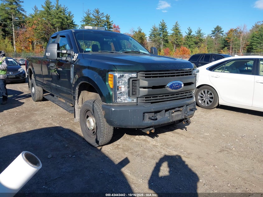 FORD F-250 XL