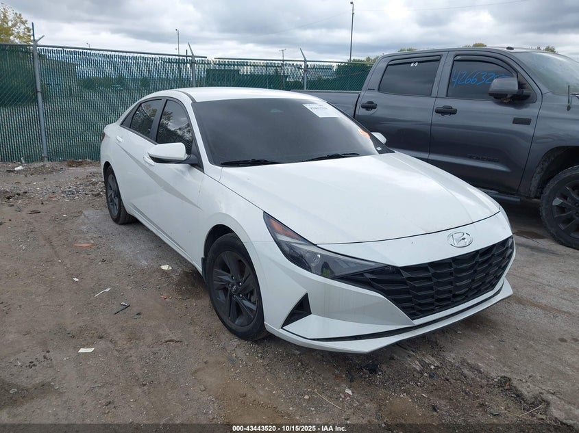 2022 HYUNDAI ELANTRA  (VIN: 5NPLM4AG3NH063933)