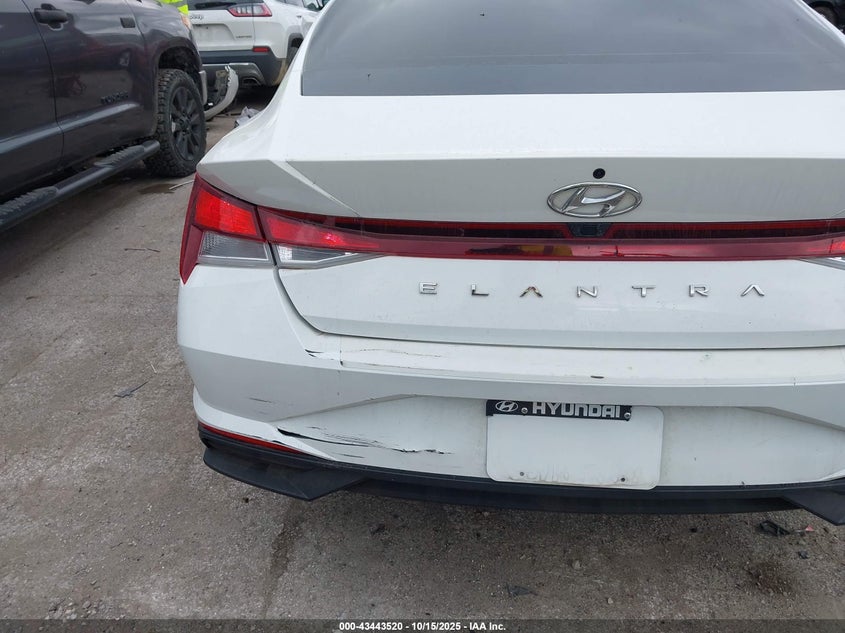 2022 Hyundai Elantra(VIN: 5NPLM4AG3NH063933