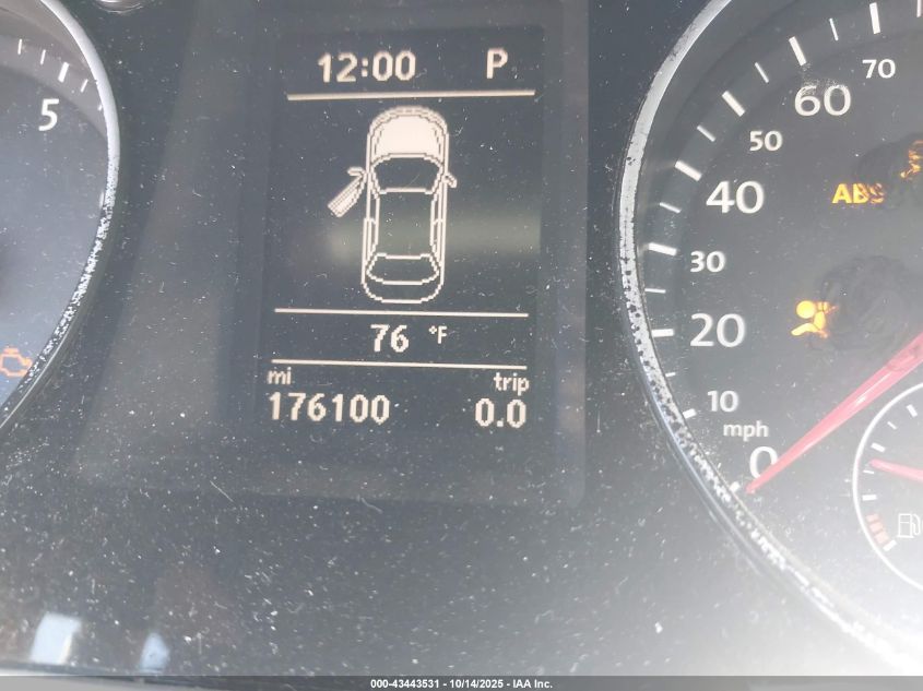 2013 Volkswagen Cc 2.0T R-Line VIN: WVWBN7AN9DE555566 Lot: 43443531