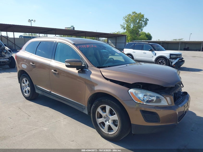 VOLVO XC60 3.2/3.2 R-DESIGN
