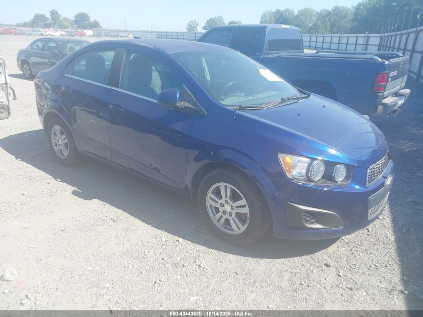 CHEVROLET SONIC LT AUTO