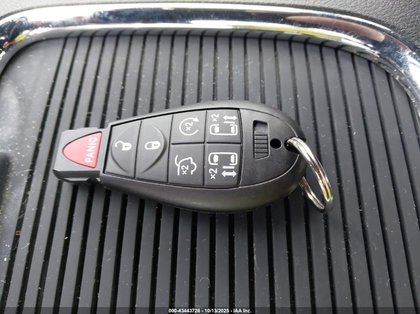 2016 Dodge Grand Caravan R/T VIN: 2C4RDGEG4GR340293 Lot: 43443726