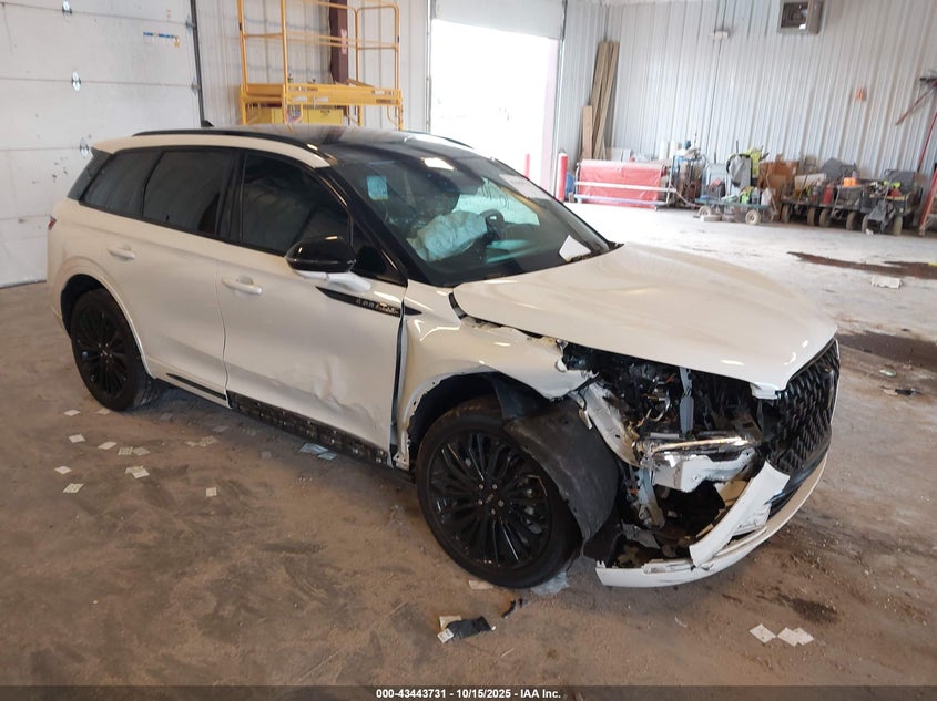 LINCOLN CORSAIR RESERVE