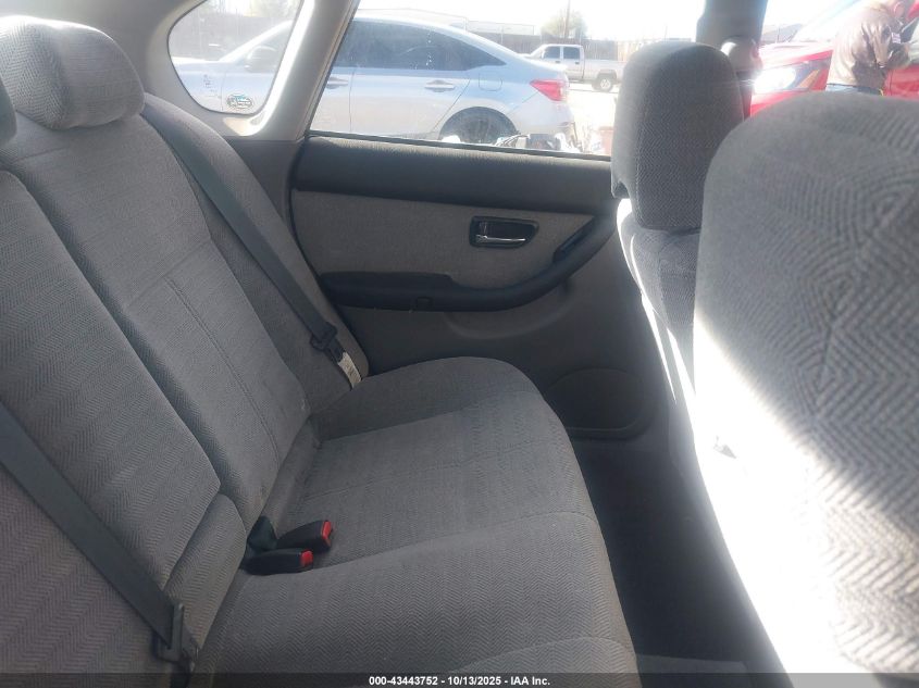 2001 Subaru Legacy L VIN: 4S3BE635417205575 Lot: 43443752