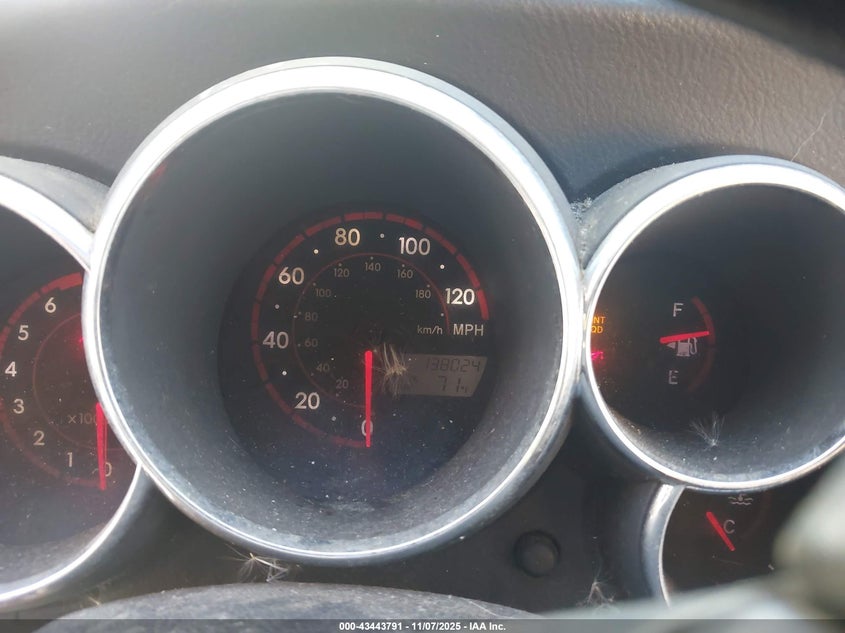 2T1KR32E36C581713 2006 TOYOTA MATRIX photo no. 7